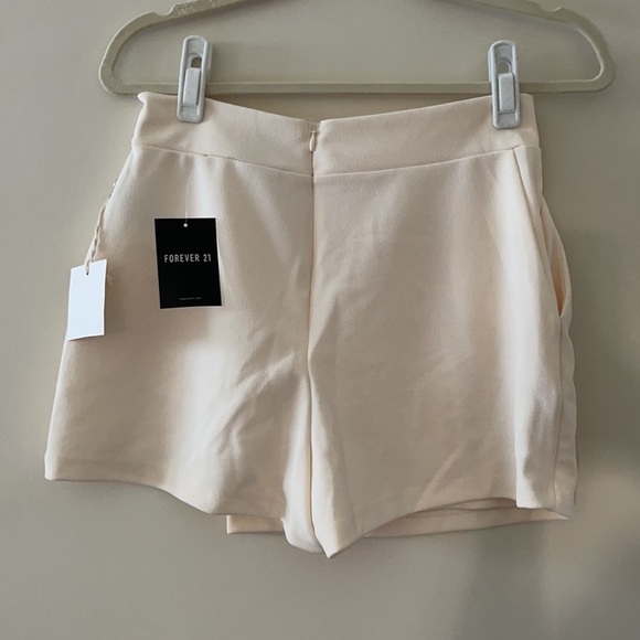 Forever 21 Textured Wrap-front Skort - Ivory NWT - Picture 3 of 4